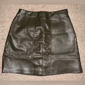 HM Faux Leather Mini Skirt in Dark Green size 4